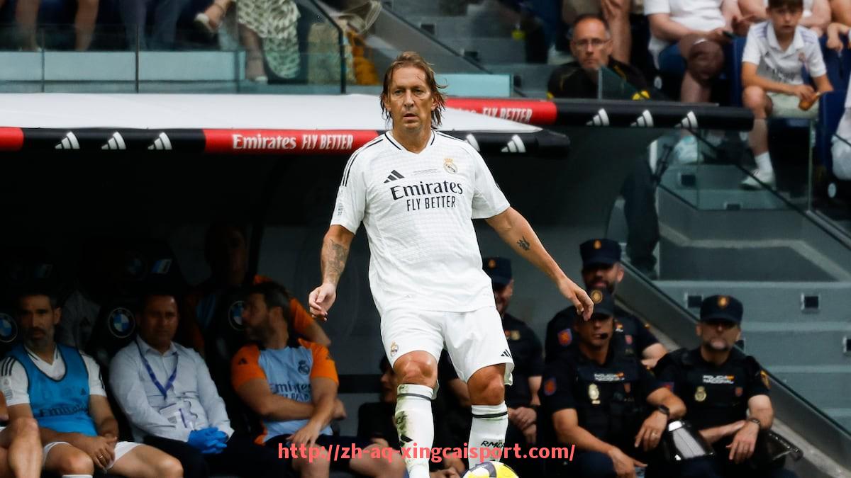 杏彩体育-首批进入德甲联赛的创始球队名单与历史地位